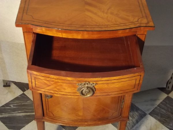 Comodino Bidermeier